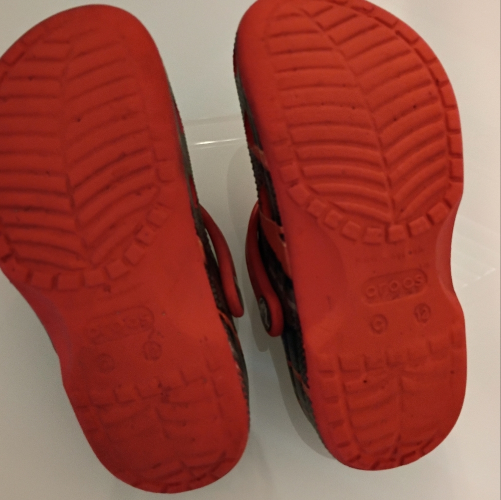 CROCS Kids' Red and Black Clogs size 12 - Picture 8 of 8